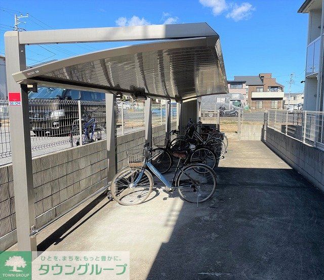 その他共有部分　屋根付き駐輪場