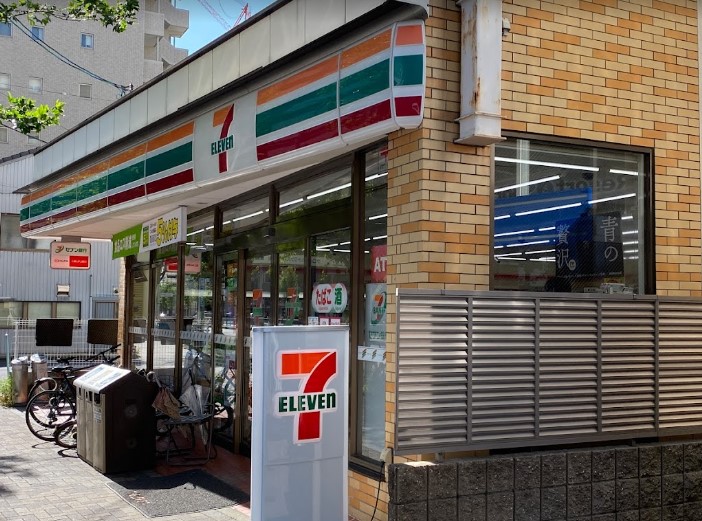 コンビニ　セブンイレブン 名古屋菊井2丁目店（コンビニ）まで167m