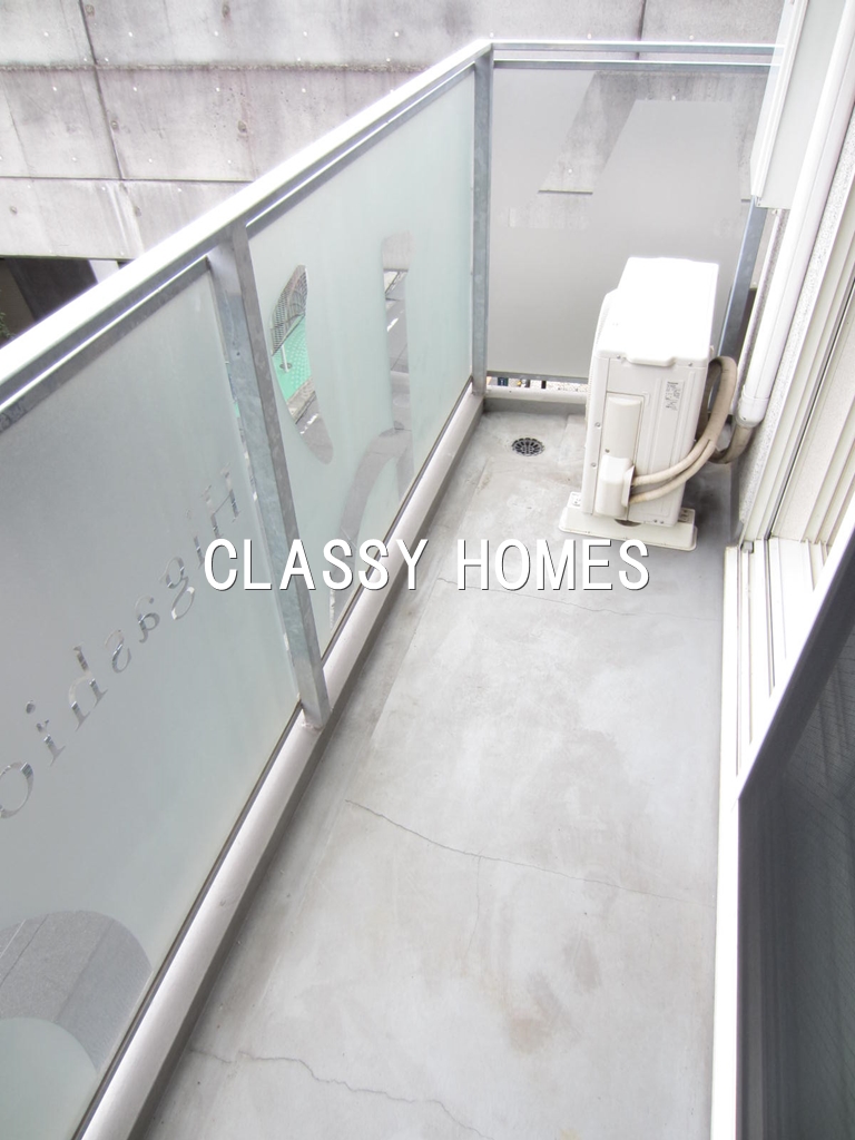 バルコニー　2011年竣工　賃貸マンション：バルコニー