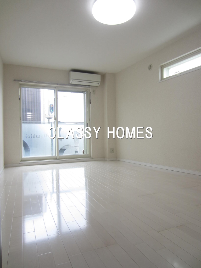 居室・リビング　2011年竣工　賃貸マンション：居室