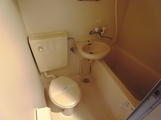 バス・シャワールーム　バスルーム