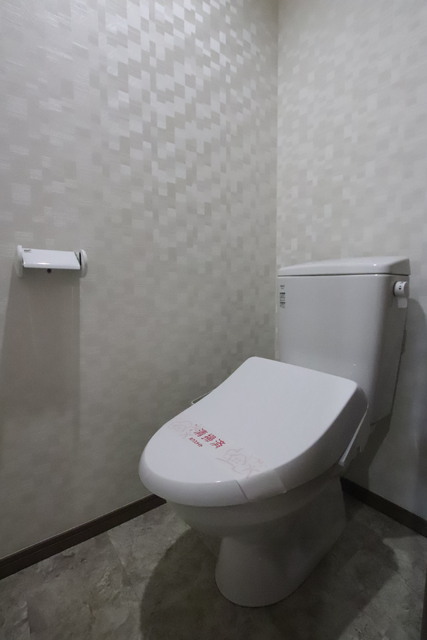 トイレ　♪温水洗浄便座付きのトイレ