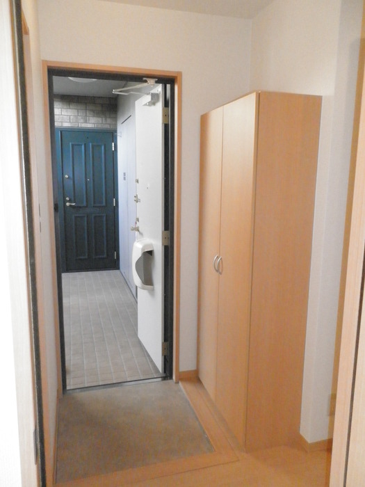 玄関　収納もある玄関です