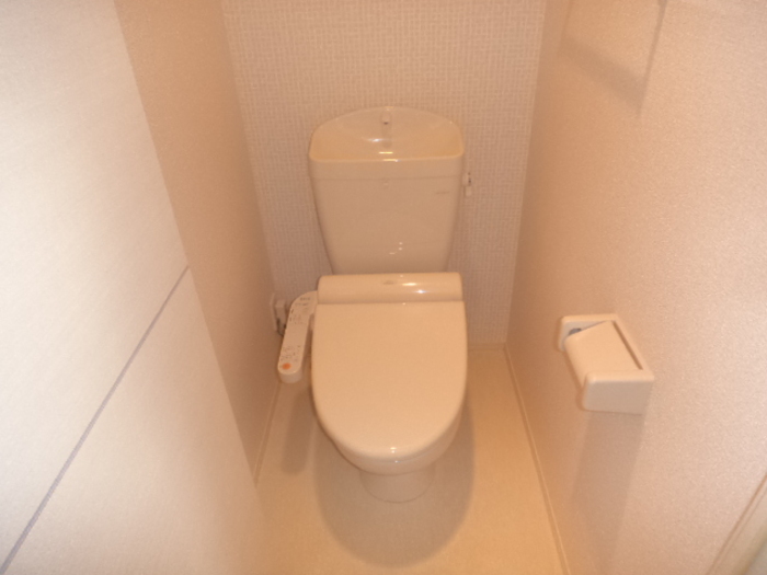 トイレ　清潔感のあるトイレです