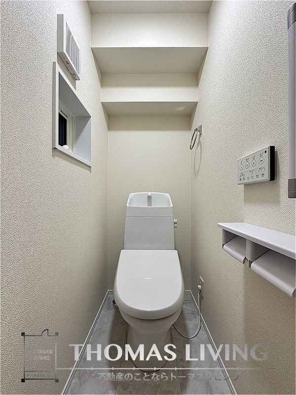 トイレ　温水洗浄便座付！