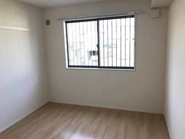 居室・リビング　室内