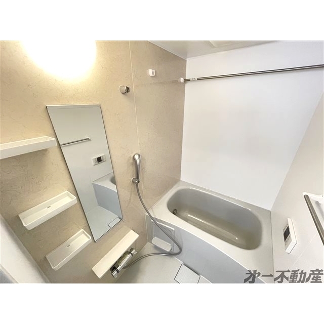 バス・シャワールーム　バス