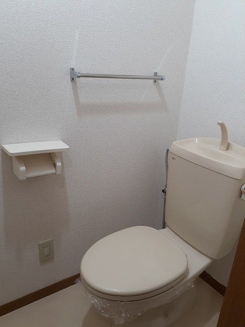 トイレ　落ち着いたトイレです