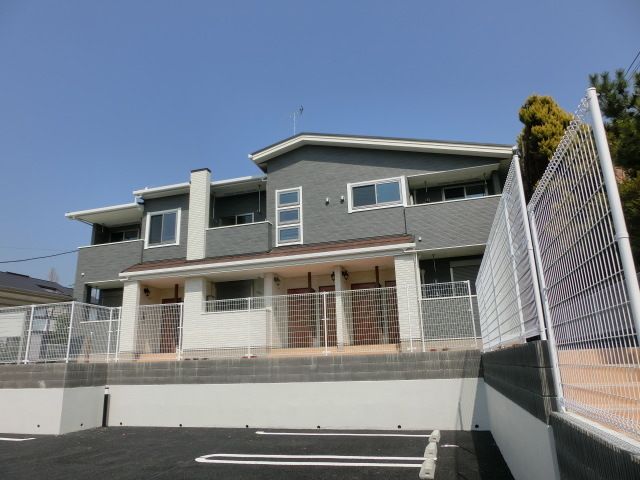 建物外観　日当り良好ですね！