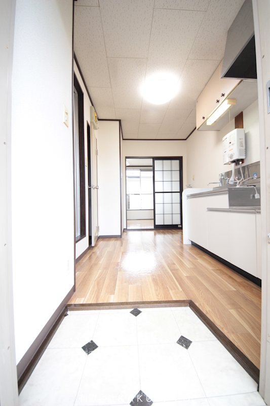 玄関　※他号室参照
