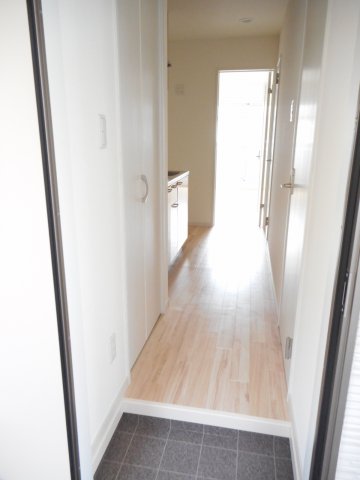 玄関　ゆったりとした玄関です