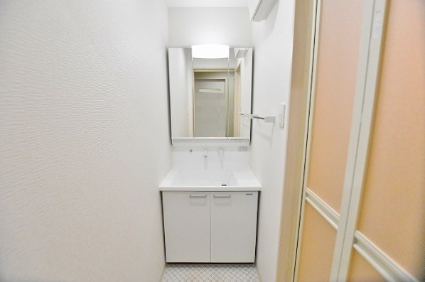 洗面設備　★シャワー付洗面化粧台★