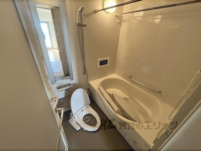 バス・シャワールーム　バス