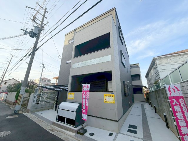 建物外観　綺麗な外観の素敵なお部屋があなたを待っています。