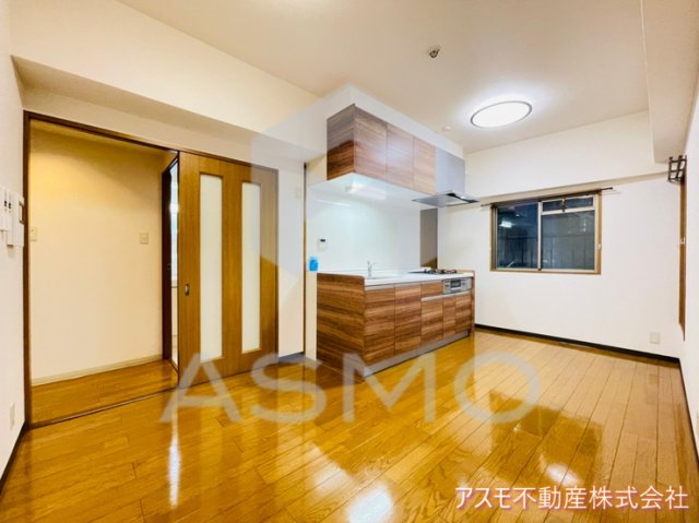 居室・リビング　※同物件　別間取り　参考写真