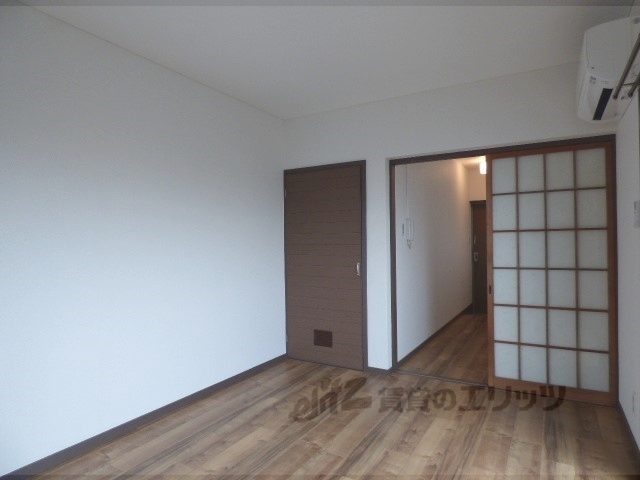 居室・リビング　洋室