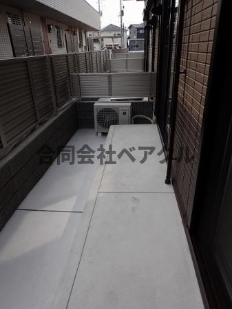 バルコニー　テラス