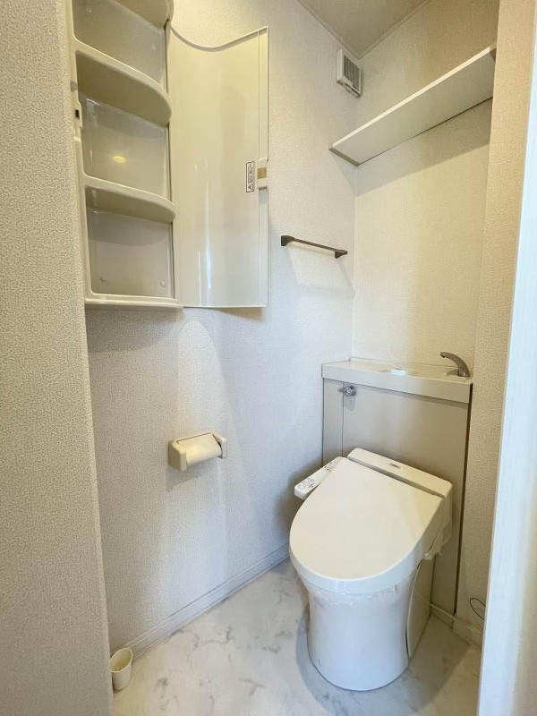 トイレ　トイレ