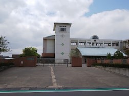 小学校　下郡小学校（小学校）まで143m