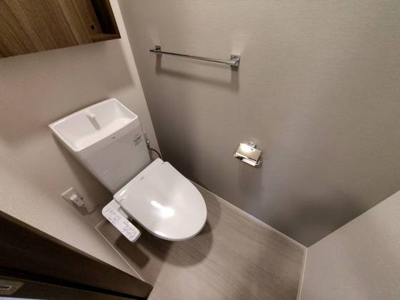 トイレ　※掲載写真は同マンション別部屋参考写真となります