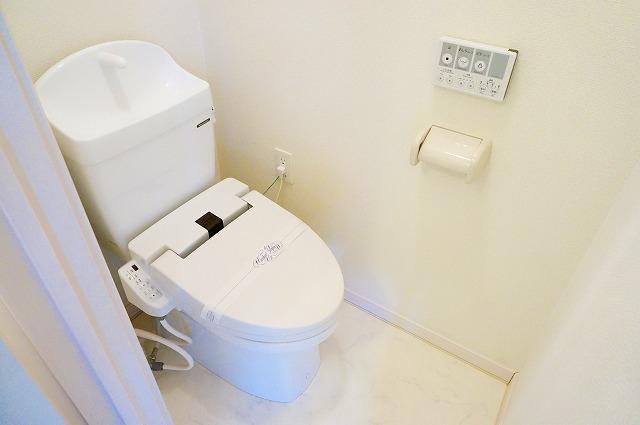 トイレ　トイレ