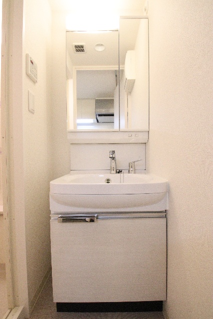 洗面設備　※別室の参考写真の為、現況優先です。