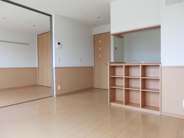 その他部屋・スペース　間の扉を解放するとさらに広いＬＤＫになります