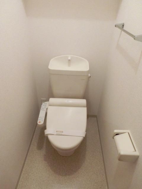 トイレ　洗浄機能付トイレ