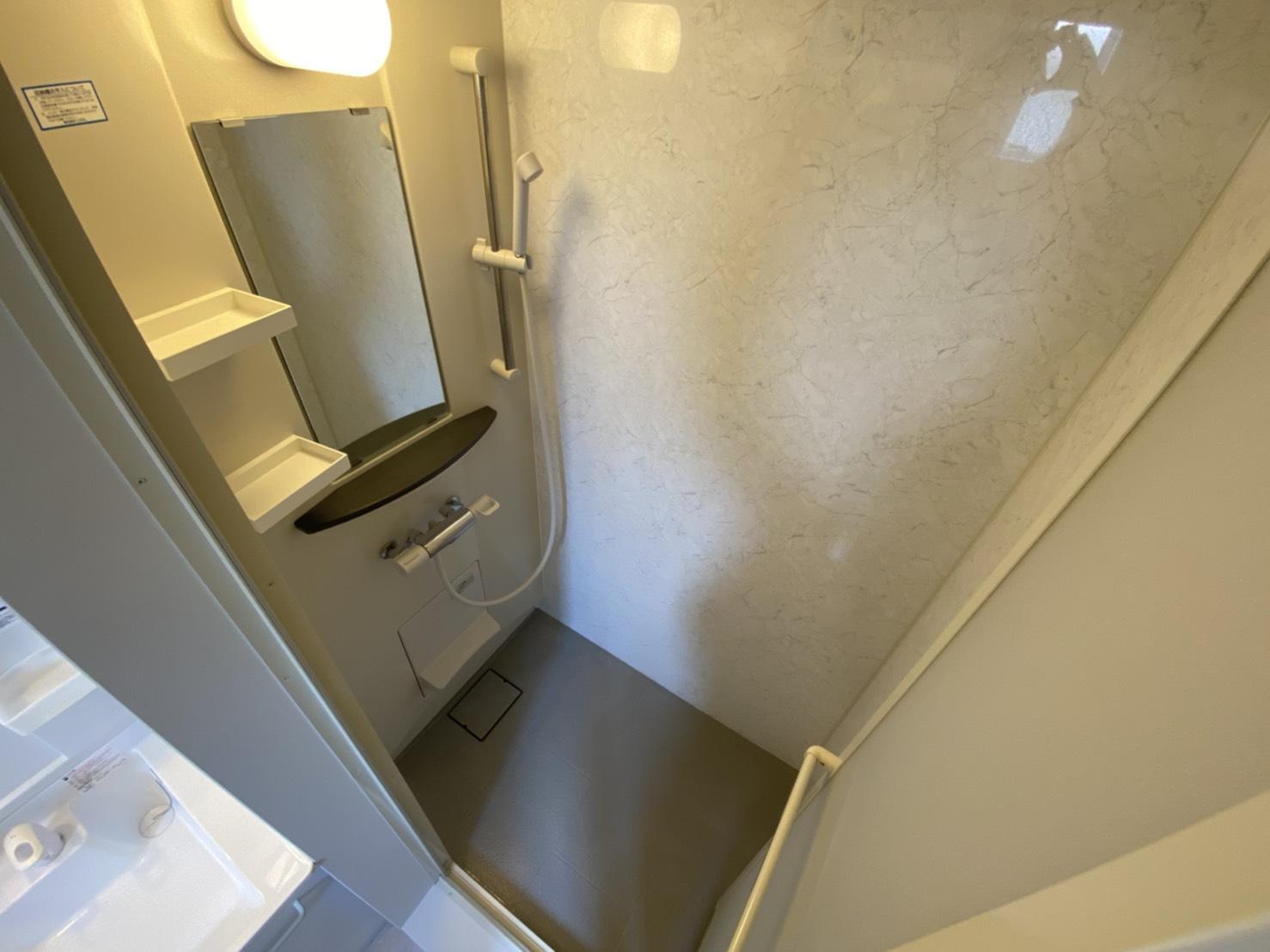 バス・シャワールーム　シャワールーム