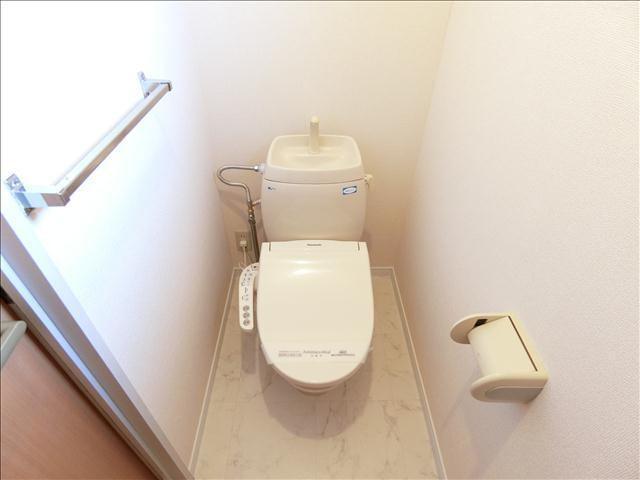 トイレ　※同間取りタイプ写真