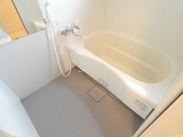 バス・シャワールーム　浴室乾燥機付きのお風呂