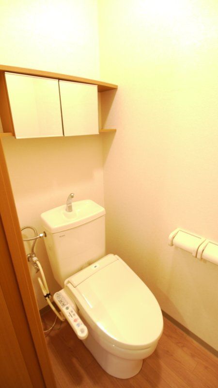 トイレ　トイレ