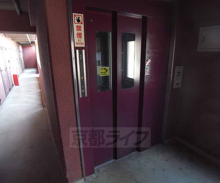 その他　嬉しいエレベーター付き
