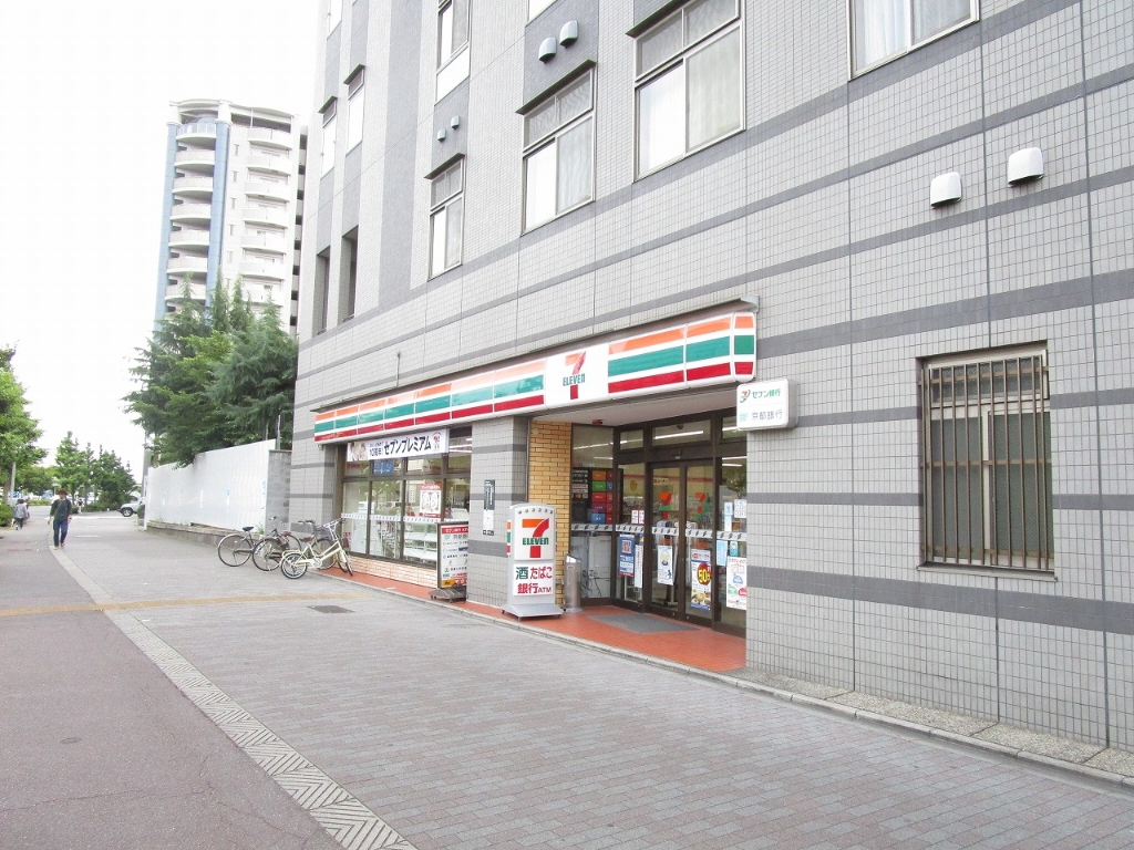コンビニ　セブンイレブン 京都堀川松原店（コンビニ）まで371m
