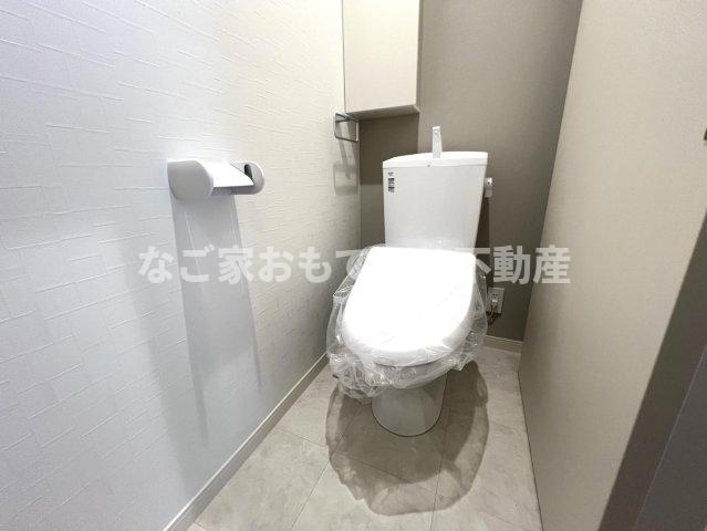 トイレ　※写真は別号室