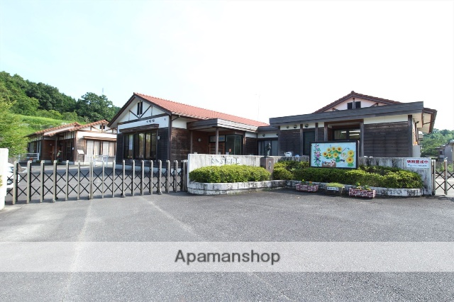 幼稚園・保育園　さくら保育園（幼稚園・保育園）まで2037m