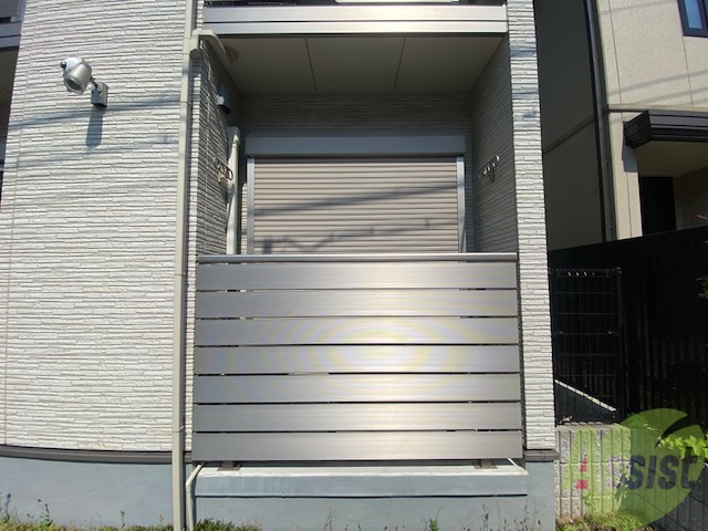 その他　１階バルコニーはシャッター付きです！