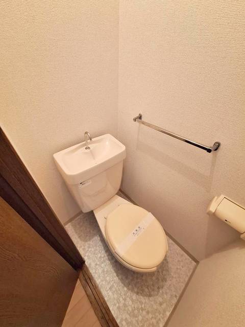 トイレ　清潔感のあるトイレ