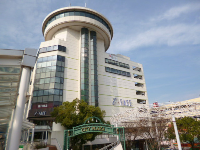 ショッピングセンター　t-FACE（ショッピングセンター）まで220m