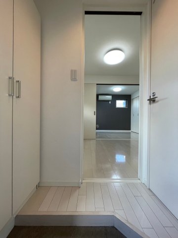 玄関　別号室イメージの為、現状を優先致します。