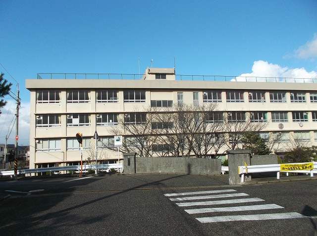 小学校　真砂小学校（小学校）まで190m