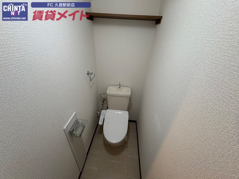 トイレ　同物件別室画像