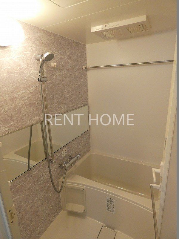 バス・シャワールーム　浴室乾燥機付き