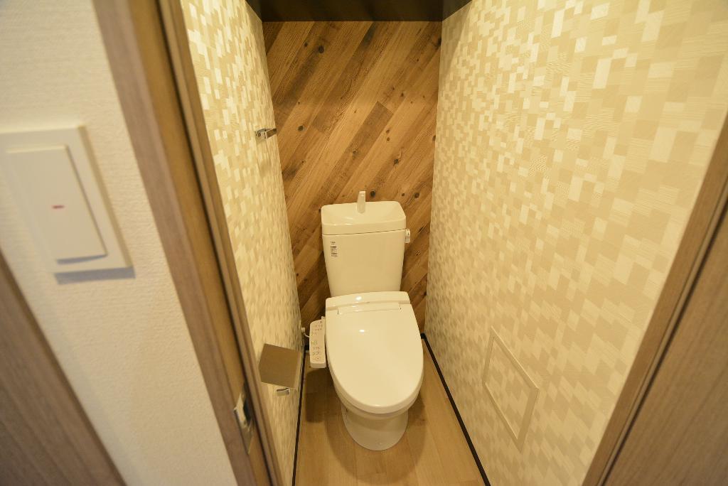 トイレ　シャワー付トイレ