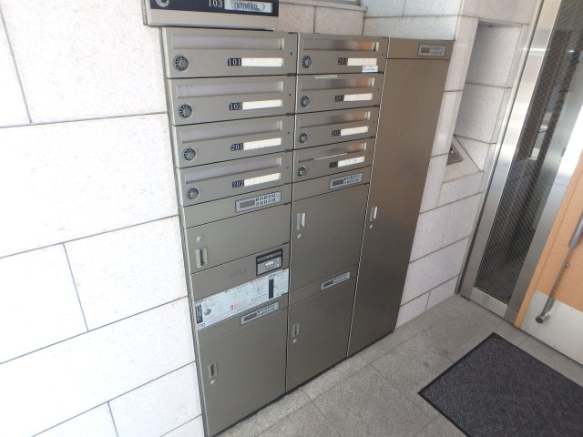 その他共有部分　集合ポストと宅配ボックスです