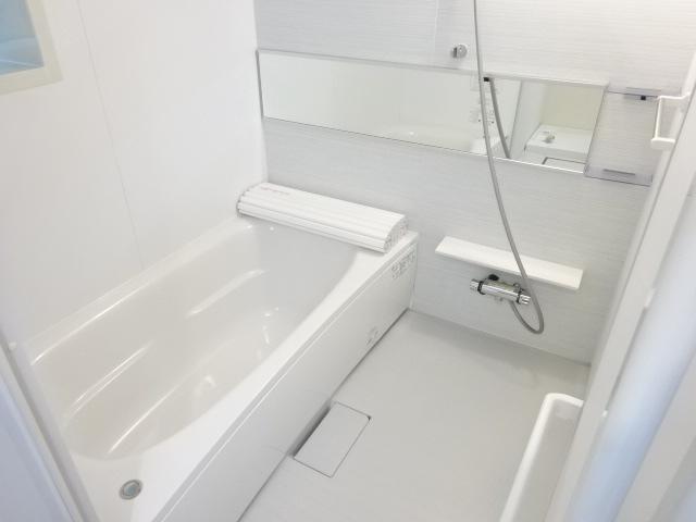 バス・シャワールーム　UB1616