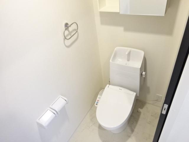 トイレ　シャワー付トイレ