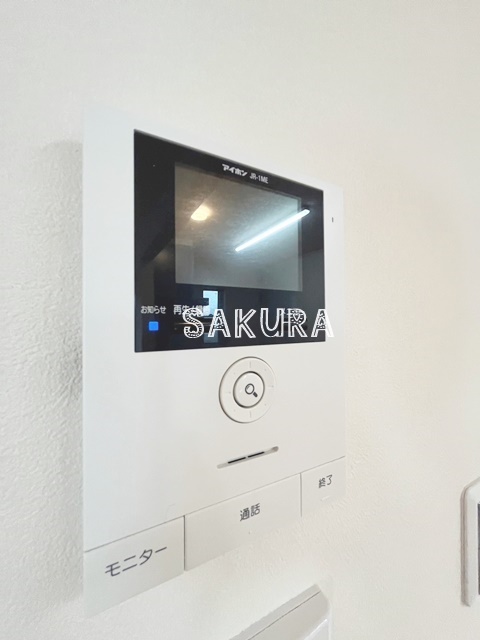 セキュリティ　女性の方でも安心のモニター付きインターフォン♪