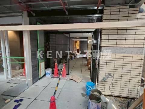 エントランス　清潔なエントランスです