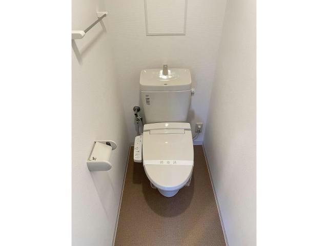 トイレ　写真は他の号室です